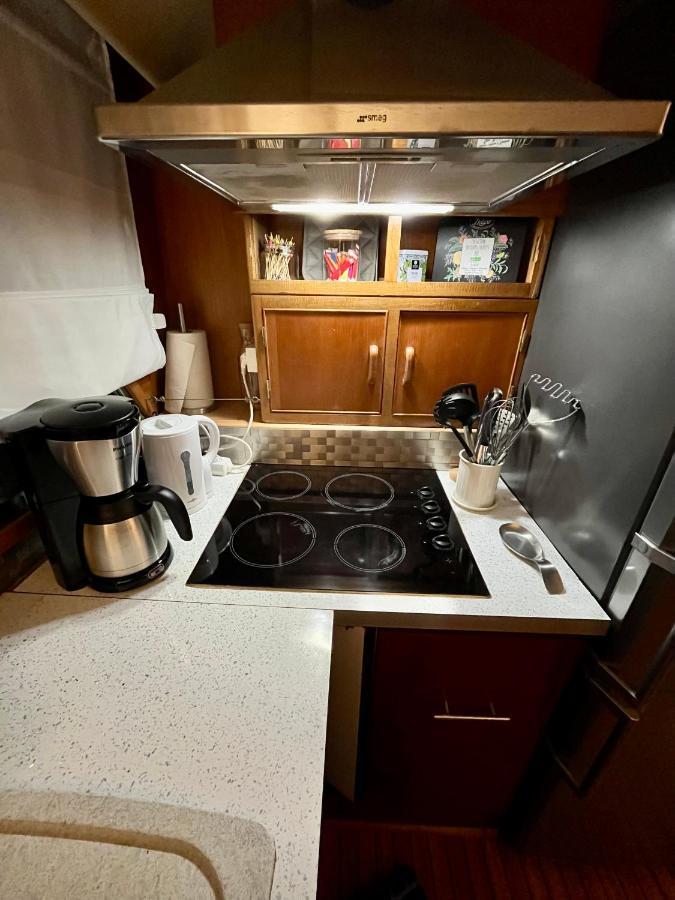 Navi Yacht A Sete, 2 A 8 Couchages, Privatif Hotel Buitenkant foto