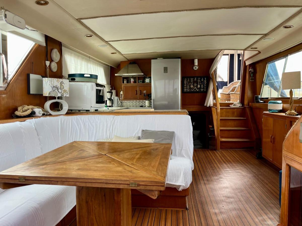 Navi Yacht A Sete, 2 A 8 Couchages, Privatif Hotel Buitenkant foto