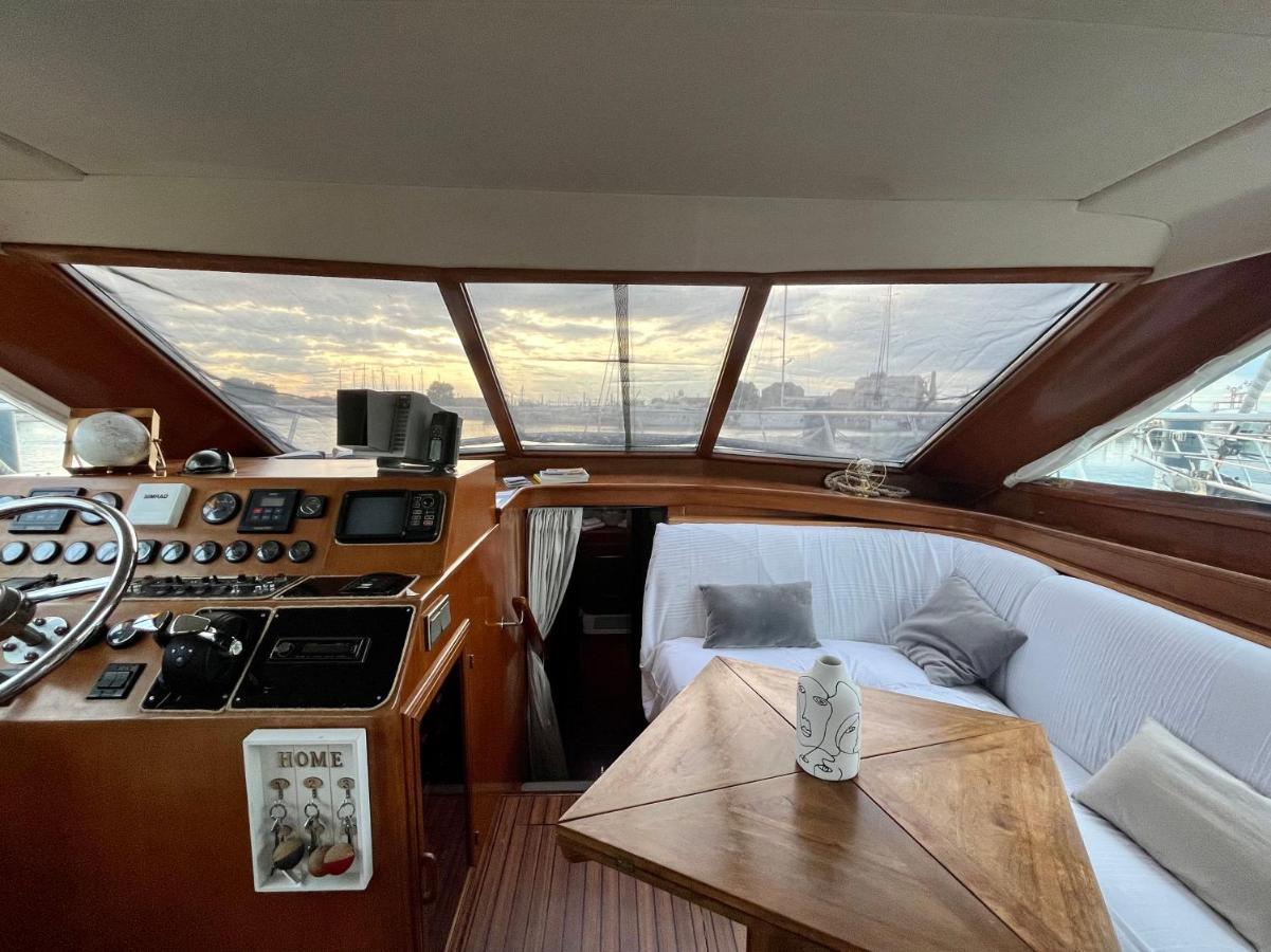 Navi Yacht A Sete, 2 A 8 Couchages, Privatif Hotel Buitenkant foto