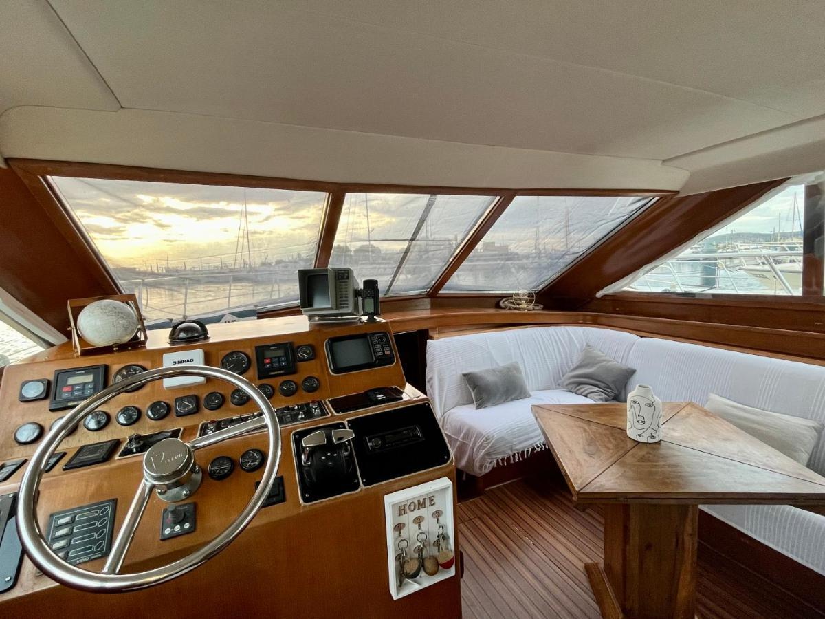 Navi Yacht A Sete, 2 A 8 Couchages, Privatif Hotel Buitenkant foto