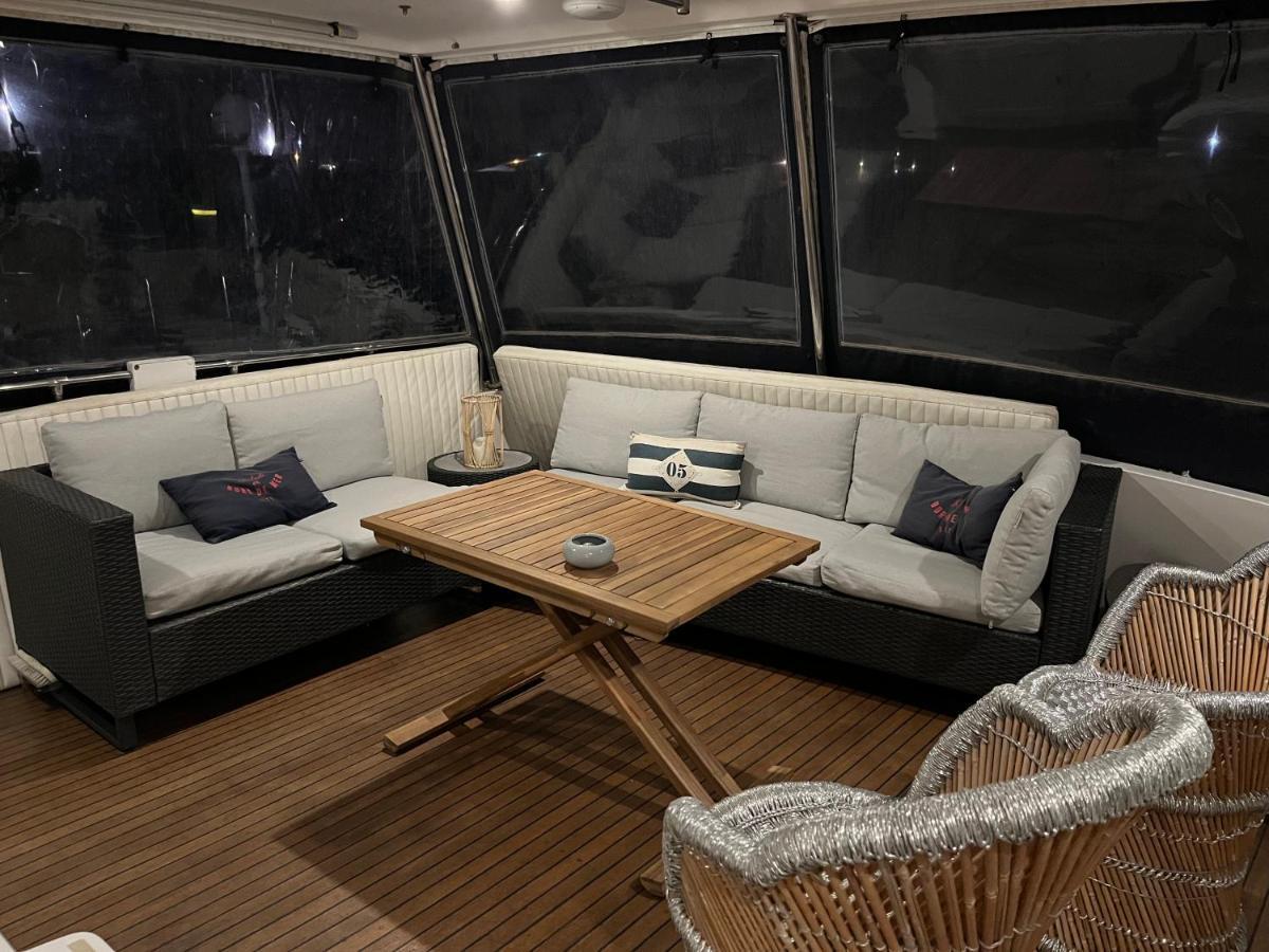 Navi Yacht A Sete, 2 A 8 Couchages, Privatif Hotel Buitenkant foto