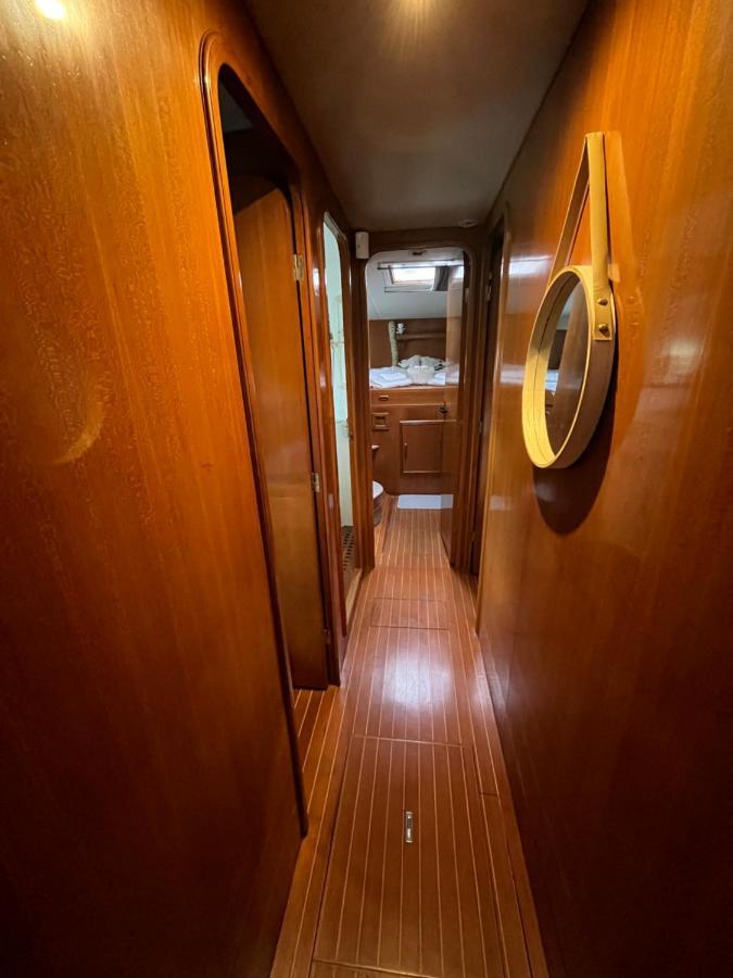 Navi Yacht A Sete, 2 A 8 Couchages, Privatif Hotel Buitenkant foto