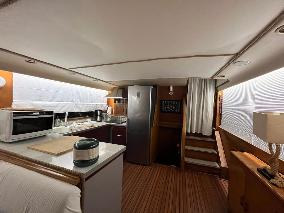 Navi Yacht A Sete, 2 A 8 Couchages, Privatif Hotel Buitenkant foto