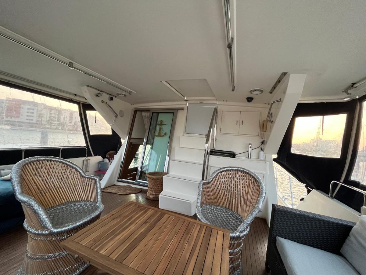 Navi Yacht A Sete, 2 A 8 Couchages, Privatif Hotel Buitenkant foto